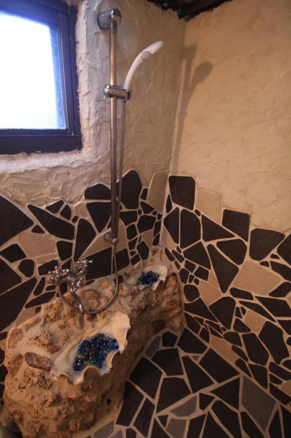 Taketomijima Guesthouse And Je Taime Εξωτερικό φωτογραφία