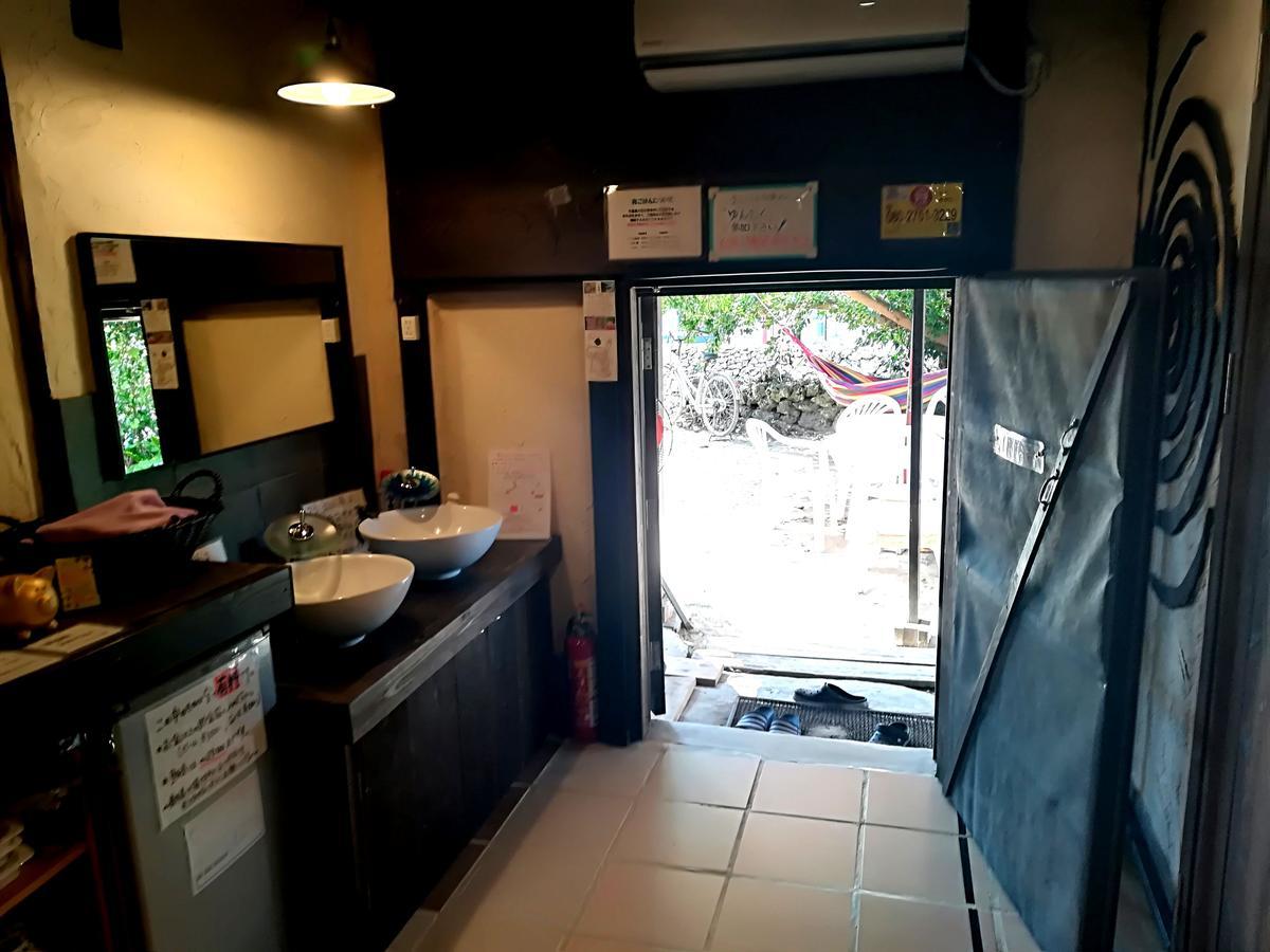 Taketomijima Guesthouse And Je Taime Εξωτερικό φωτογραφία